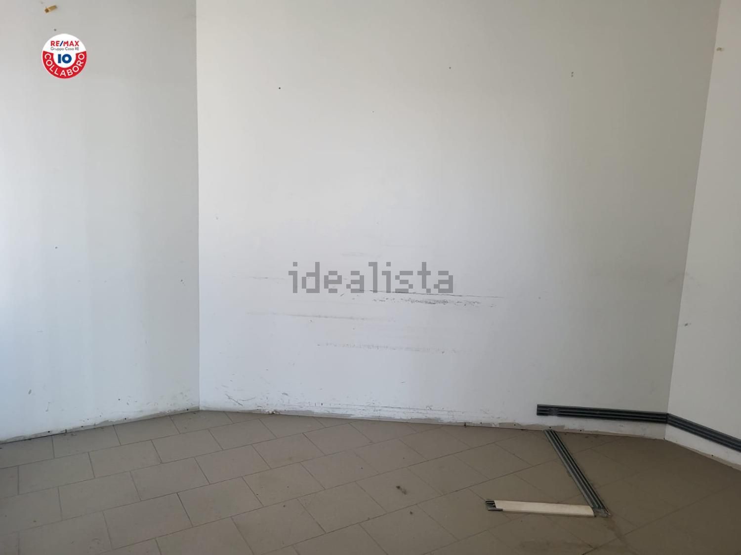 locale commerciale in vendita ad Orte in zona Orte Scalo