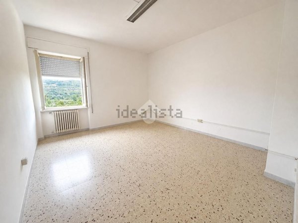 appartamento in vendita ad Orte in zona Orte Scalo
