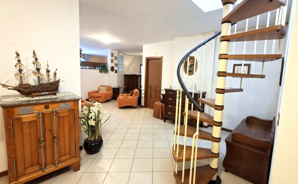 appartamento in vendita ad Orte in zona Orte Scalo
