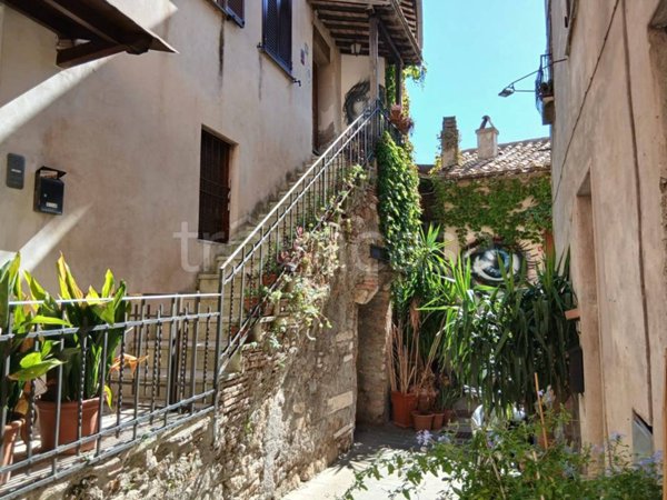 casa indipendente in vendita ad Orte