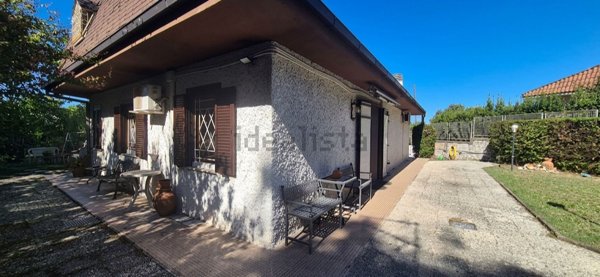 casa indipendente in vendita ad Orte