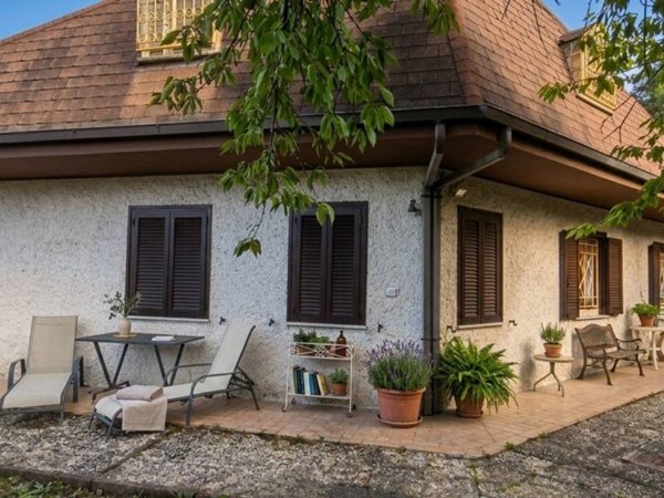 casa indipendente in vendita ad Orte