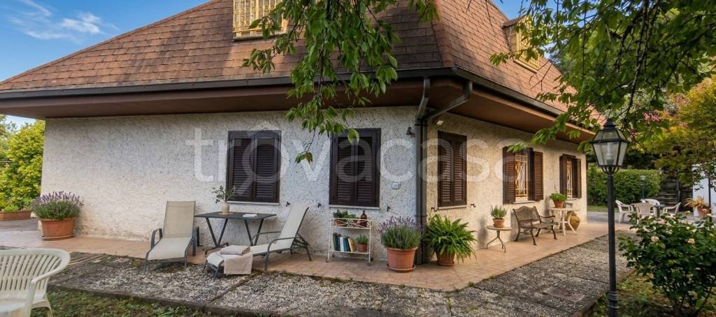 casa indipendente in vendita ad Orte