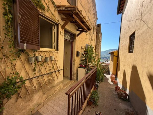 casa indipendente in vendita ad Orte