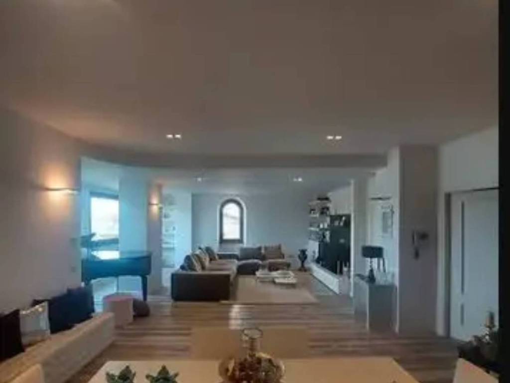 casa indipendente in vendita ad Orte
