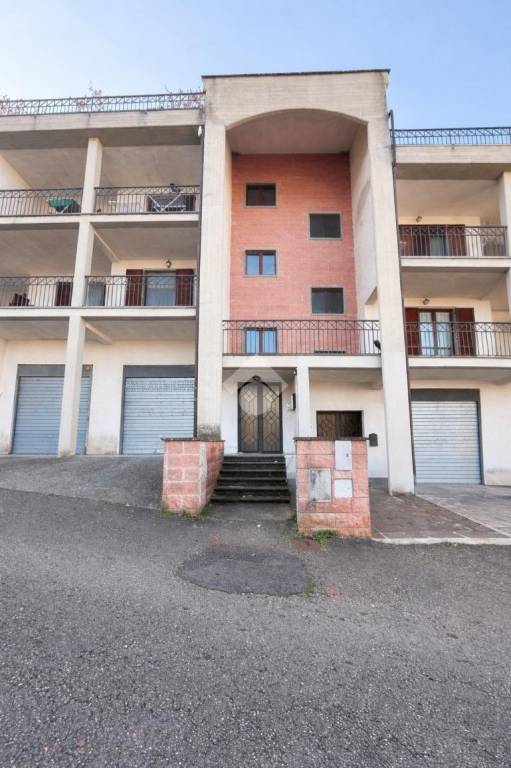 appartamento in vendita ad Orte in zona Orte Scalo
