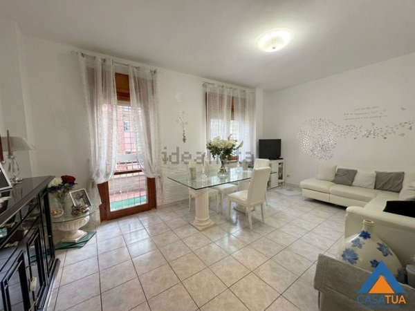 appartamento in vendita ad Orte in zona Orte Scalo