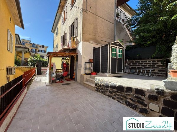 appartamento in vendita ad Orte in zona Orte Scalo