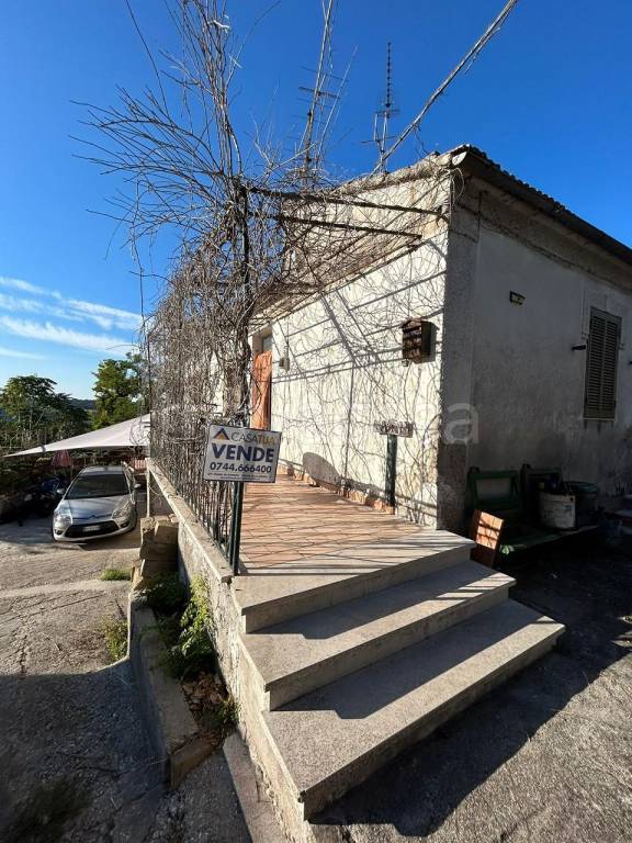 appartamento in vendita ad Orte in zona Orte Scalo