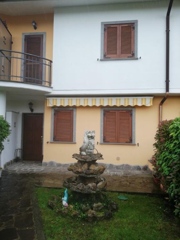 casa indipendente in vendita a Piansano