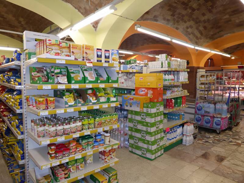 negozio in vendita a Piansano