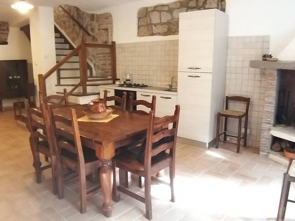 appartamento in vendita a Piansano