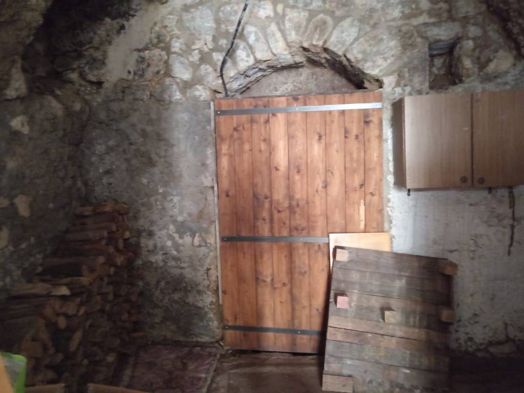 locale commerciale in vendita a Piansano