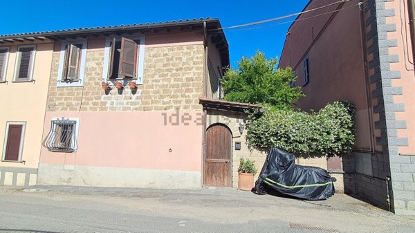 casa indipendente in vendita a Piansano