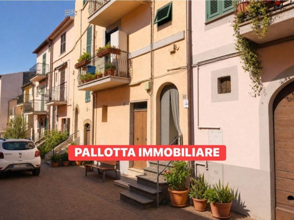 appartamento in vendita a Piansano