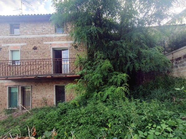 casa indipendente in vendita a Proceno