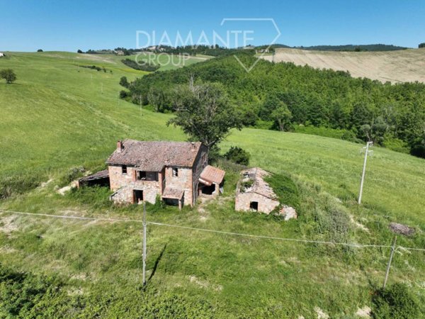 casa indipendente in vendita a Proceno