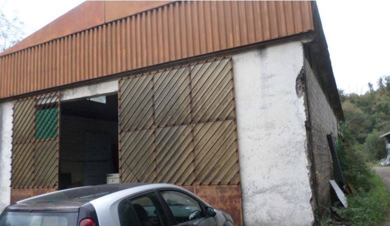 locale commerciale in vendita a Ronciglione