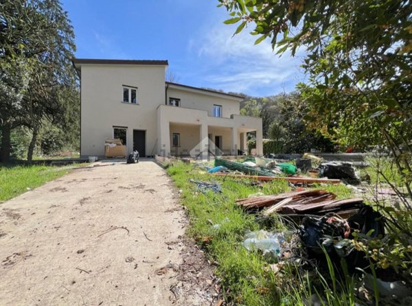 appartamento in vendita a Ronciglione