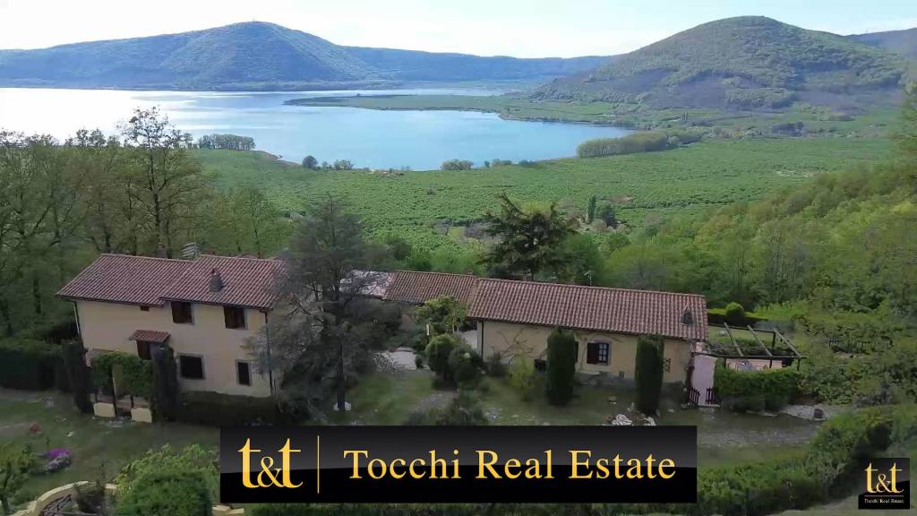 casa indipendente in vendita a Ronciglione