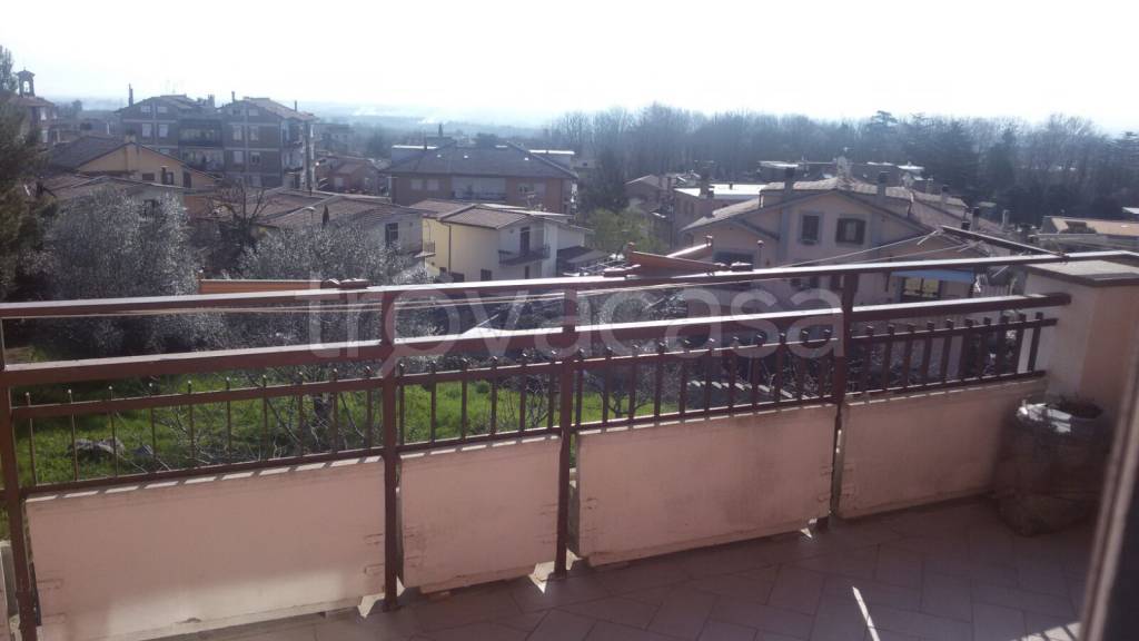 appartamento in vendita a Ronciglione