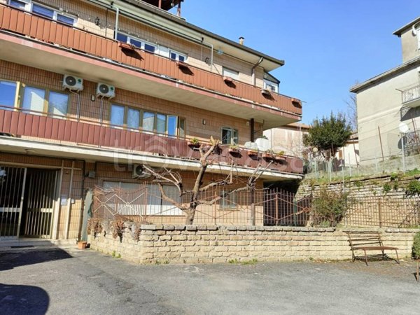 appartamento in vendita a Ronciglione