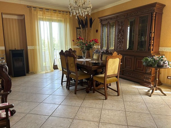 casa indipendente in vendita a Ronciglione