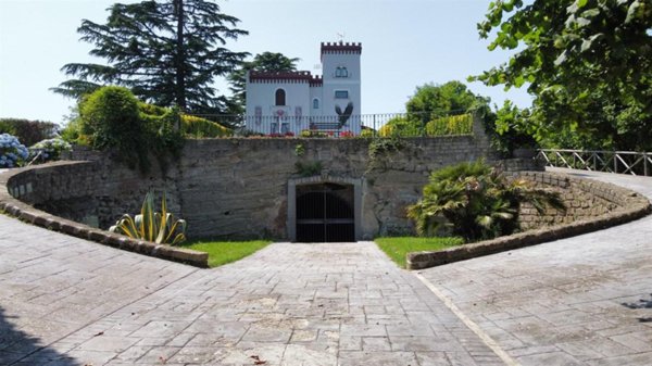 casa indipendente in vendita a Ronciglione