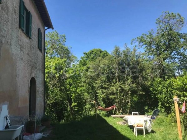 casa indipendente in vendita a Ronciglione