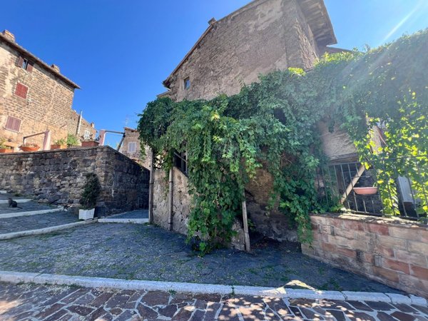 appartamento in vendita a Ronciglione