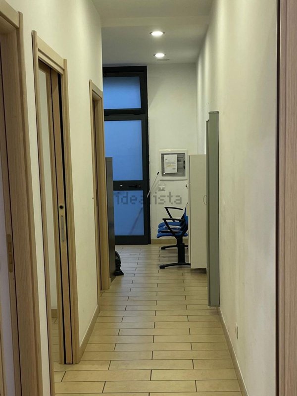 locale commerciale in vendita a Ronciglione