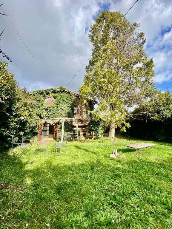 casa indipendente in vendita a Ronciglione