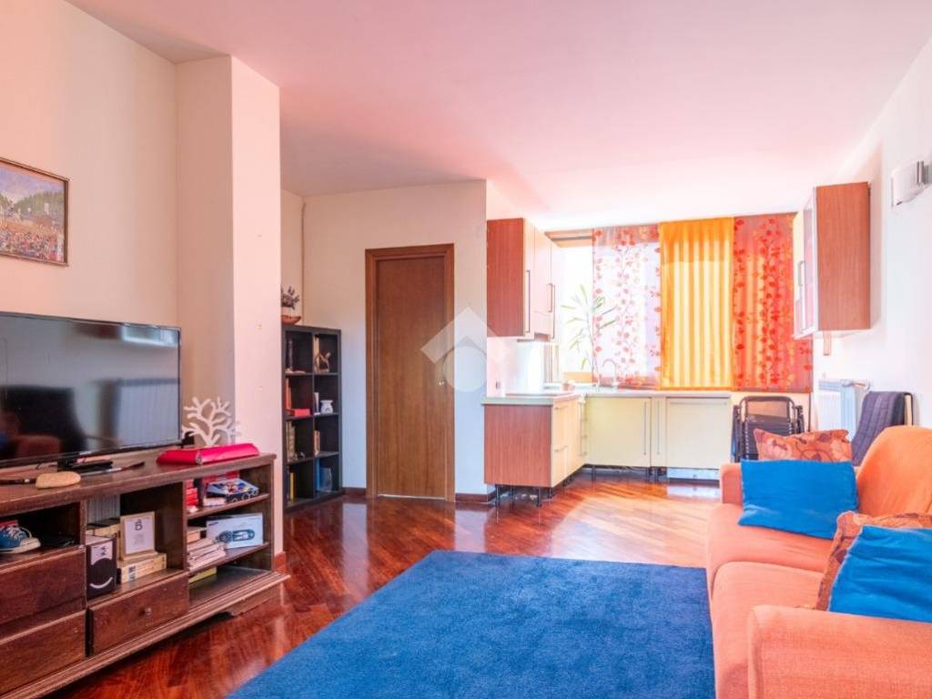 casa indipendente in vendita a Ronciglione