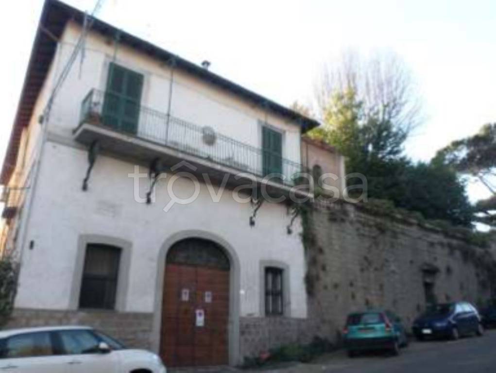 appartamento in vendita a Ronciglione