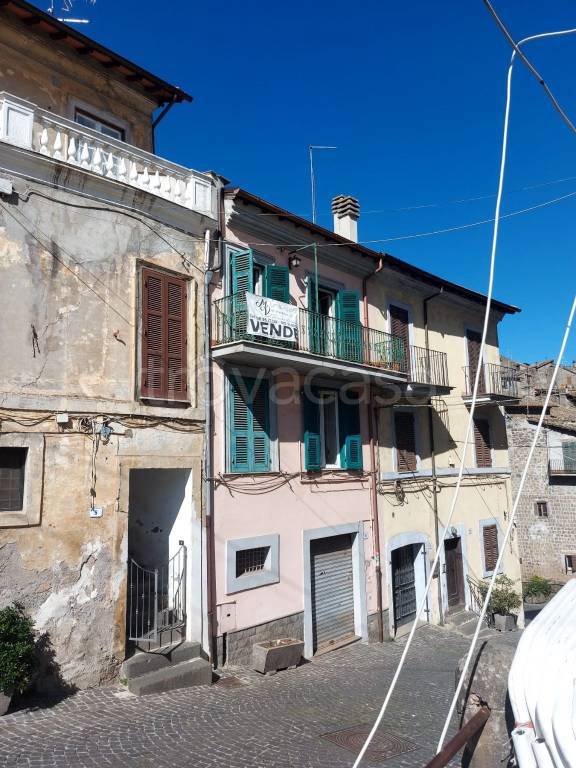 appartamento in vendita a Ronciglione