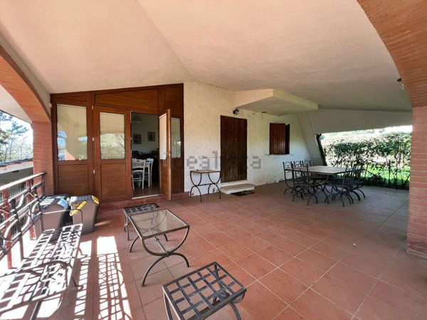 casa indipendente in vendita a Ronciglione