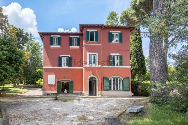 casa indipendente in vendita a Ronciglione