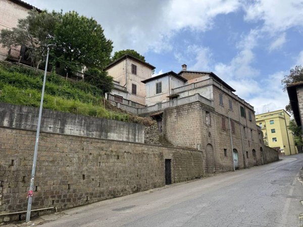 appartamento in vendita a Ronciglione