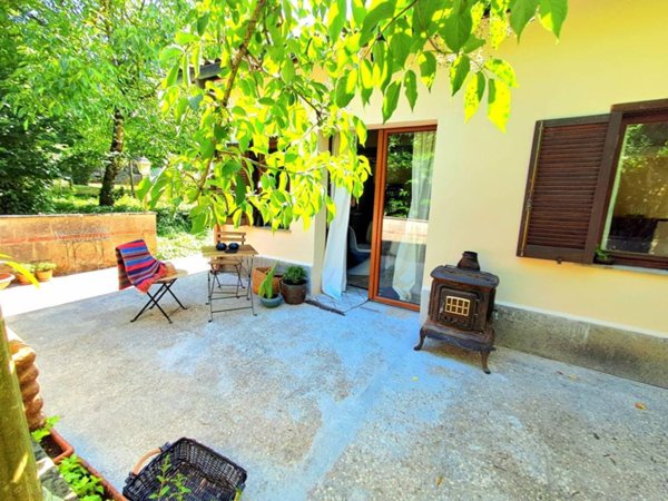 casa indipendente in vendita a Ronciglione