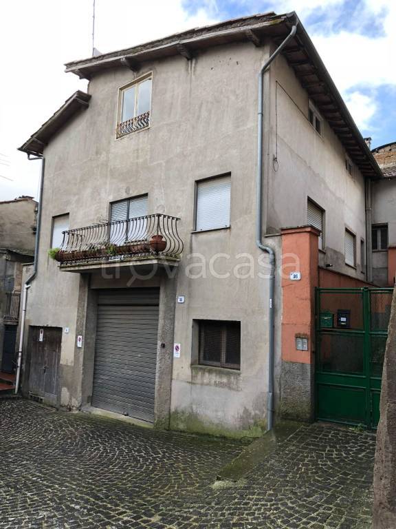appartamento in vendita a Ronciglione