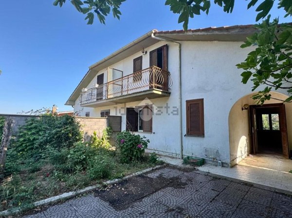 appartamento in vendita a Ronciglione