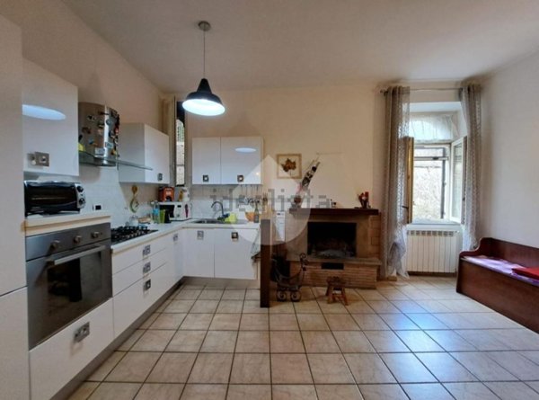 appartamento in vendita a Ronciglione
