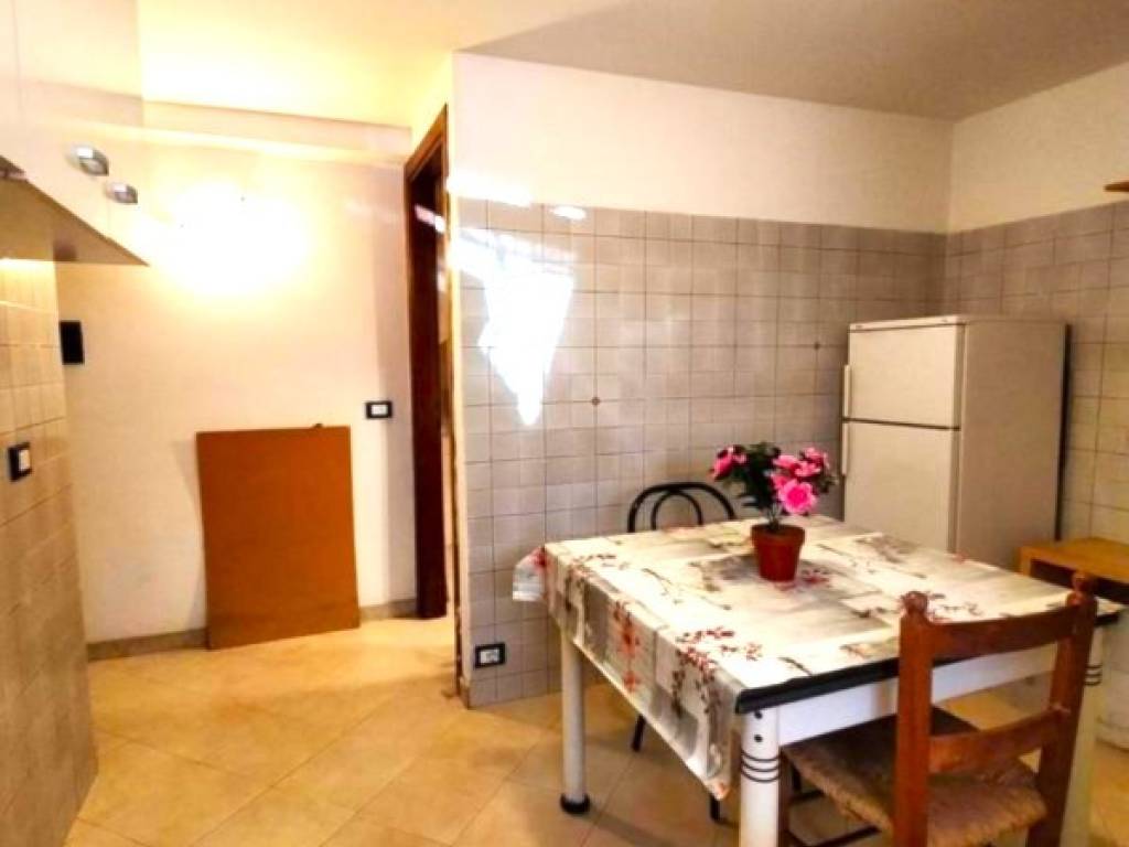 locale commerciale in vendita a Ronciglione