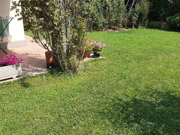 casa indipendente in vendita a Ronciglione