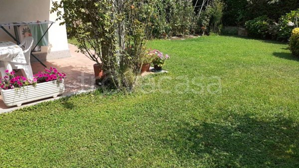 casa indipendente in vendita a Ronciglione
