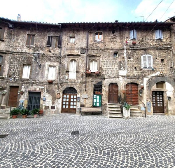 appartamento in vendita a Ronciglione