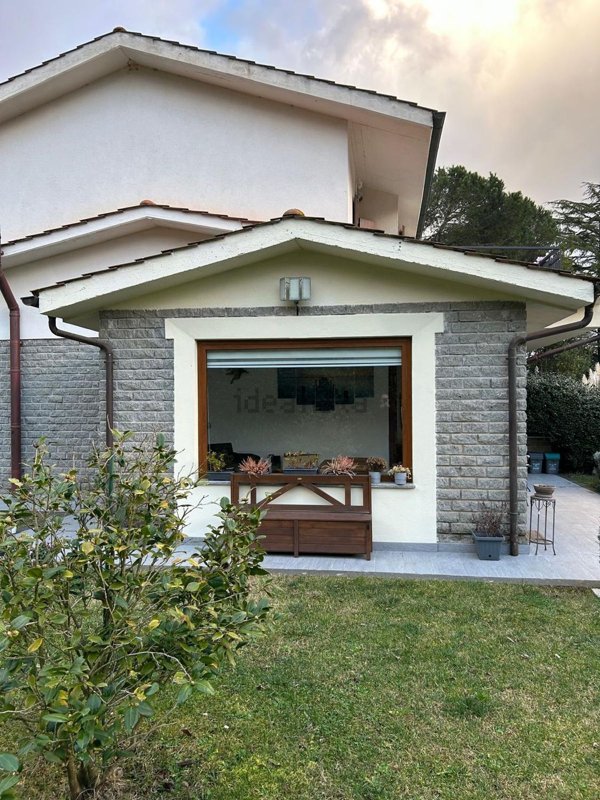 pentavano in vendita a Ronciglione
