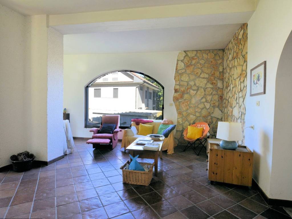 casa indipendente in vendita a Ronciglione