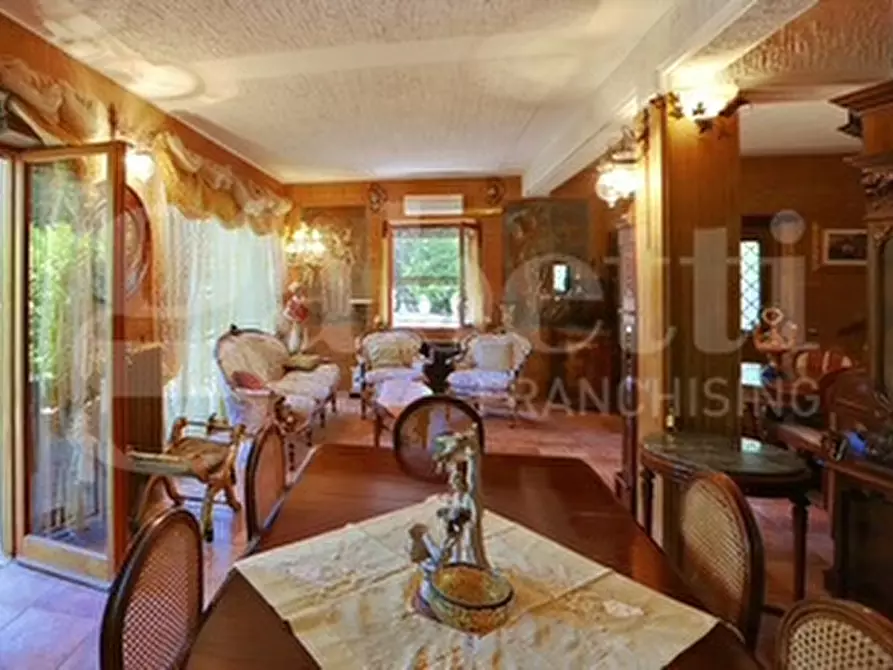 casa indipendente in vendita a Ronciglione