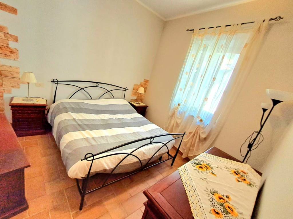 casa indipendente in vendita a Ronciglione